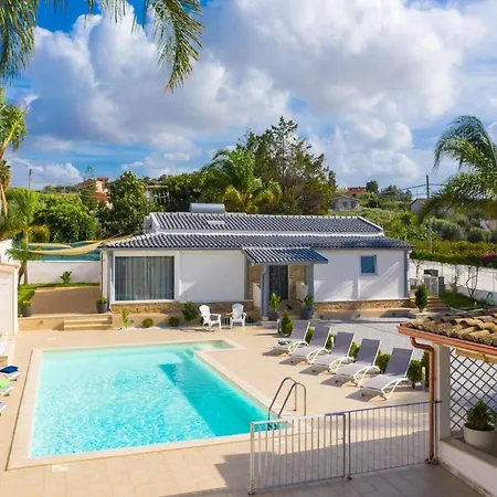 Elegant Located In Casa de Férias *